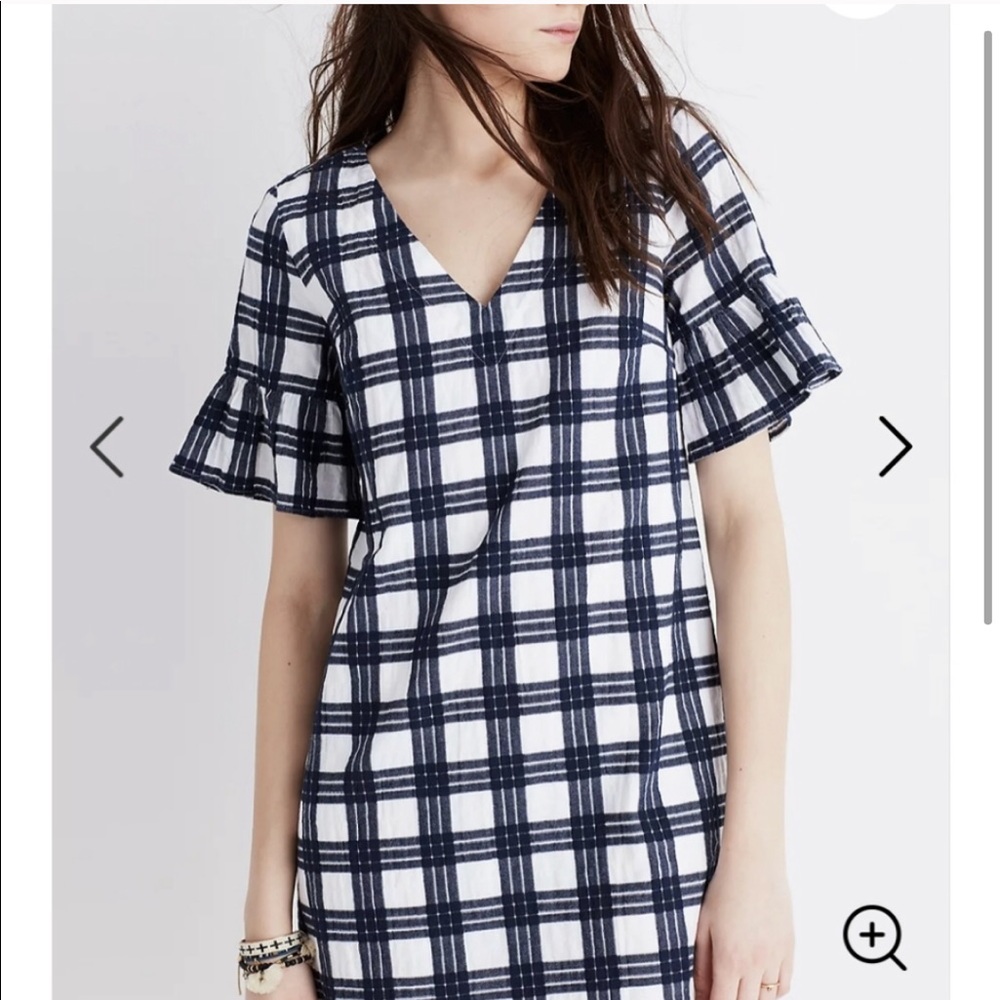 HP 🎉 Madewell Bell-Sleeve Dress in Leighton Plaid
